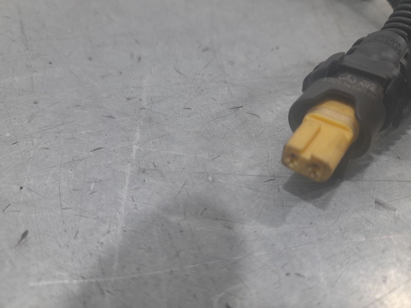 Recambio de sensor de temperatura para mercedes-benz clase c descapotable (a205) c 220 d (205.404) referencia OEM IAM A000905890