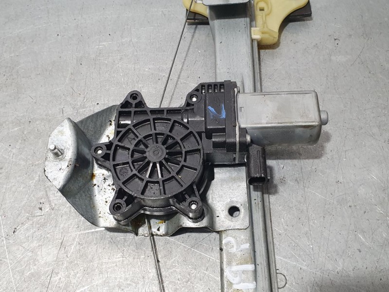 Recambio de elevalunas trasero derecho para renault captur intens referencia OEM IAM   ELECTRICO 2 PINS