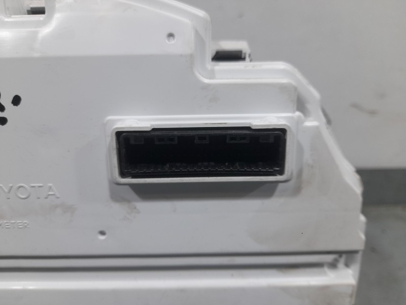 Recambio de cuadro instrumentos para toyota land cruiser prado (_j15_) 2.8 d-4d (gdj150_, gdj155_, gdj150) referencia OEM IAM 83