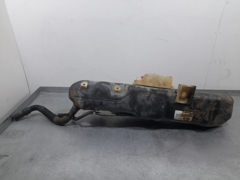 Recambio de deposito adblue para » otros... no usar standard referencia OEM IAM 7780060020  