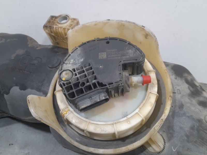 Recambio de deposito adblue para » otros... no usar standard referencia OEM IAM 7780060020  