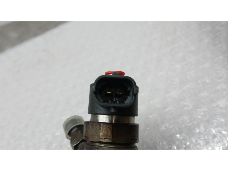 Recambio de inyector para volvo s60 berlina 2.4 d referencia OEM IAM 8658351 0445110078 BOSCH