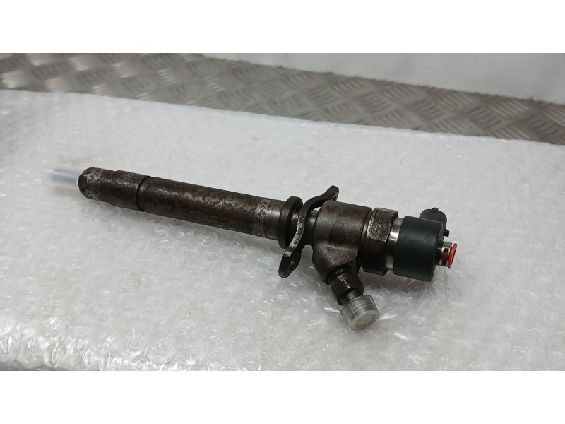 Recambio de inyector para volvo s60 berlina 2.4 d referencia OEM IAM 8658351 0445110078 BOSCH