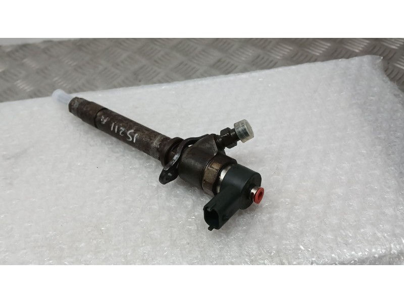 Recambio de inyector para volvo s60 berlina 2.4 d referencia OEM IAM 8658351 0445110078 BOSCH