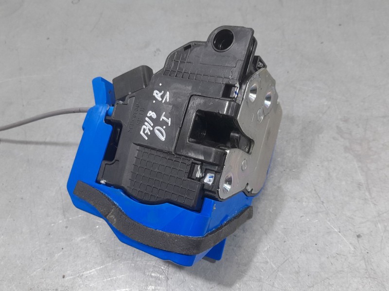 Recambio de cerradura puerta delantera izquierda para hyundai i20 iii (bc3, bi3) 1.0 t-gdi referencia OEM IAM 81310Q0000  