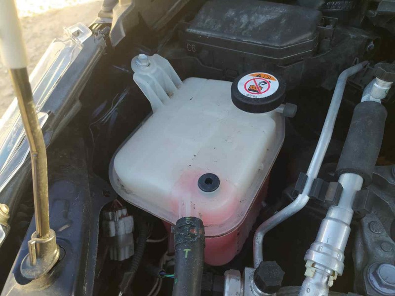 Recambio de deposito expansion para toyota corolla (e21) hybrid stile referencia OEM IAM 164A20T021  