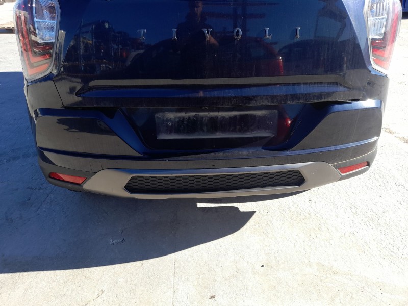 Recambio de paragolpes trasero para ssangyong tivoli 1.5 referencia OEM IAM  ROZADO 