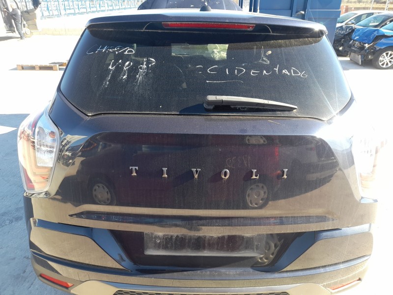 Recambio de porton trasero para ssangyong tivoli 1.5 referencia OEM IAM   