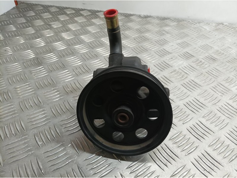 Recambio de bomba direccion para ford focus turnier (cak) ghia referencia OEM IAM HBDGA  