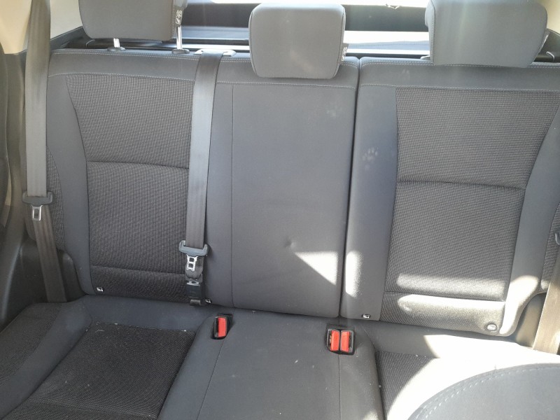 Recambio de asientos traseros para ssangyong tivoli 1.5 referencia OEM IAM   