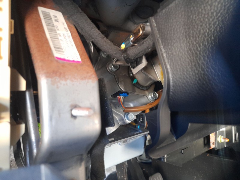 Recambio de columna direccion para ssangyong tivoli 1.5 referencia OEM IAM   