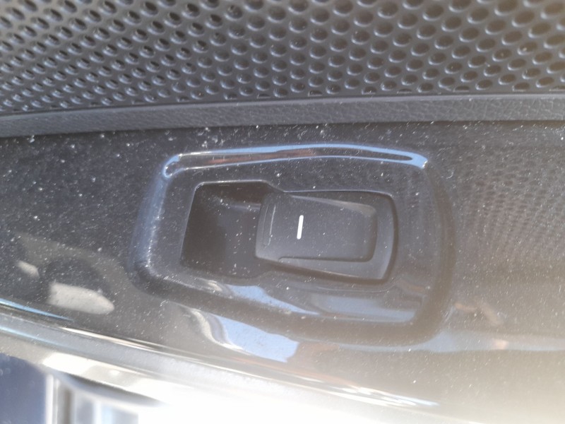 Recambio de mando elevalunas trasero derecho para ssangyong tivoli 1.5 referencia OEM IAM   