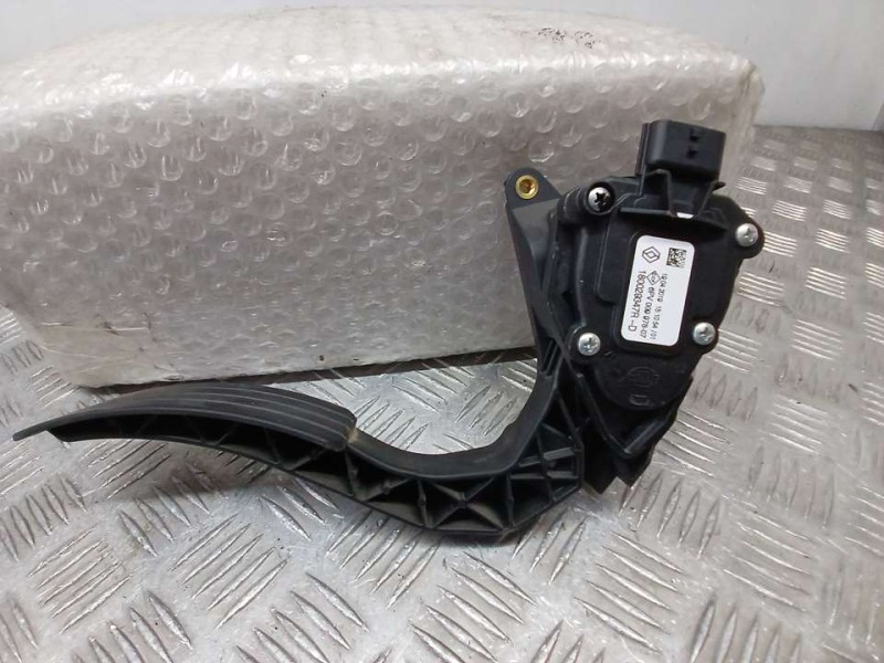 Recambio de potenciometro pedal para renault clio iv business referencia OEM IAM 180029647R 6PV00997807 
