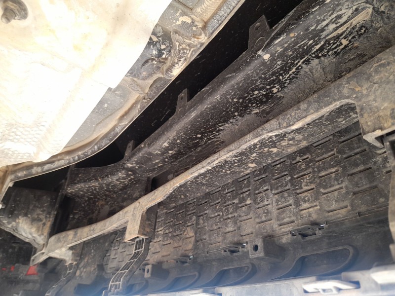 Recambio de refuerzo paragolpes trasero para ssangyong tivoli 1.5 referencia OEM IAM   