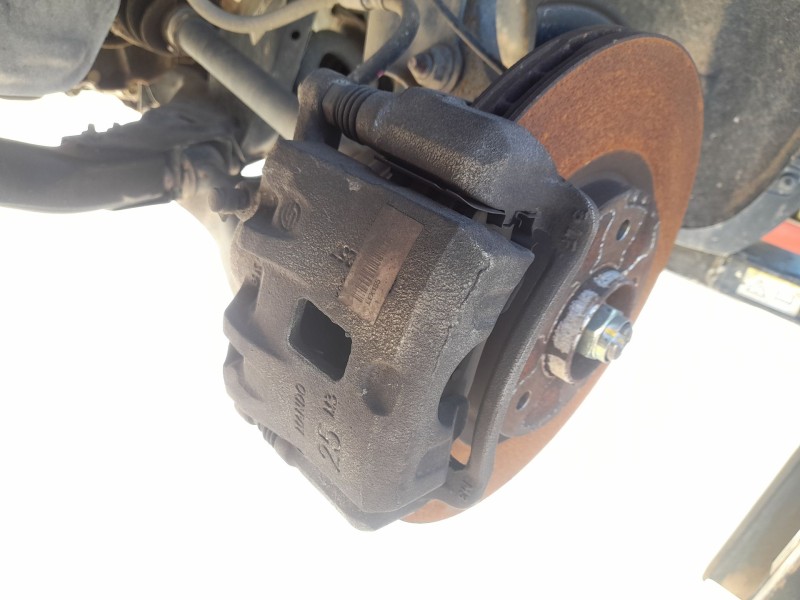 Recambio de pinza freno delantera izquierda para ssangyong tivoli 1.5 referencia OEM IAM   