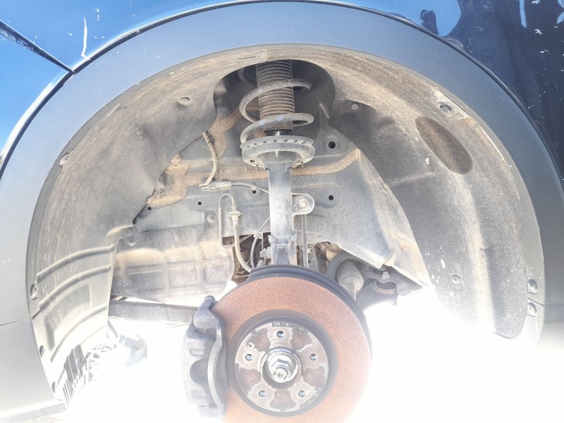 Recambio de plastico pase rueda del. izq. para ssangyong tivoli 1.5 referencia OEM IAM   