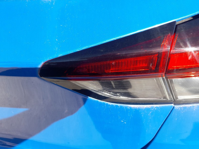 Recambio de piloto trasero derecho interior para opel corsa f (p2jo) 1.2 (68) referencia OEM IAM   