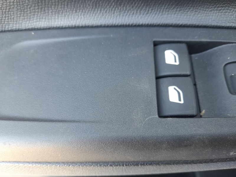 Recambio de mando elevalunas delantero izquierdo para opel corsa f (p2jo) 1.2 (68) referencia OEM IAM  C/MANDO RETROVISOR 