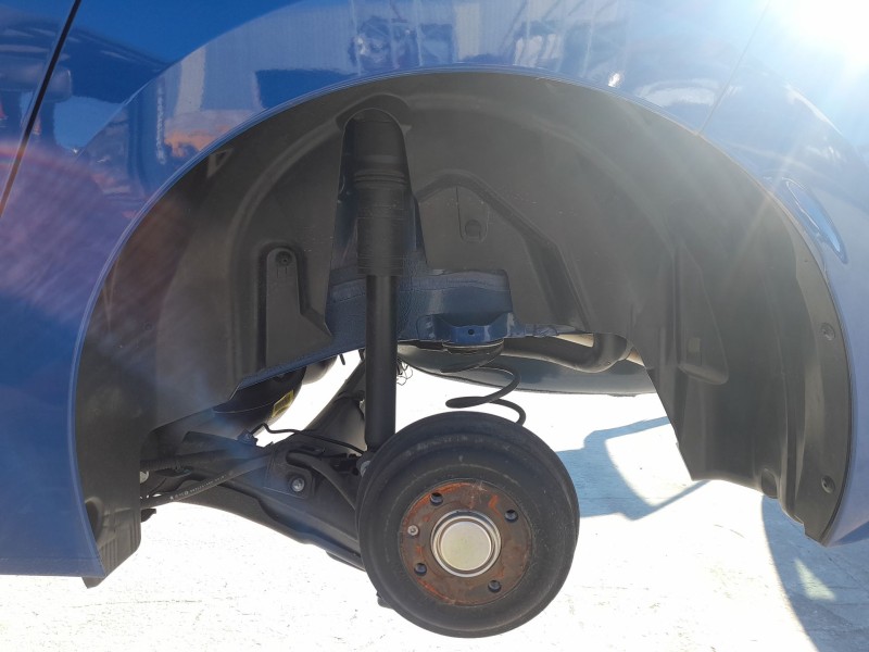 Recambio de plastico pase rueda tras. izq. para opel corsa f (p2jo) 1.2 (68) referencia OEM IAM   