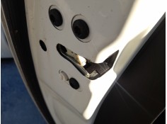 CERRADURA PUERTA TRASERA IZQUIERDA 