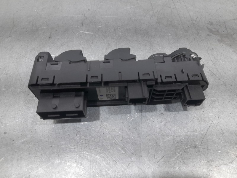 Recambio de mando elevalunas delantero izquierdo para peugeot 308 ii (lb_, lp_, lw_, lh_, l3_) 1.2 thp 110 referencia OEM IAM 96