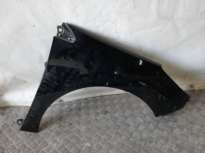Recambio de aleta delantera derecha para peugeot 308 sw urban referencia OEM IAM   