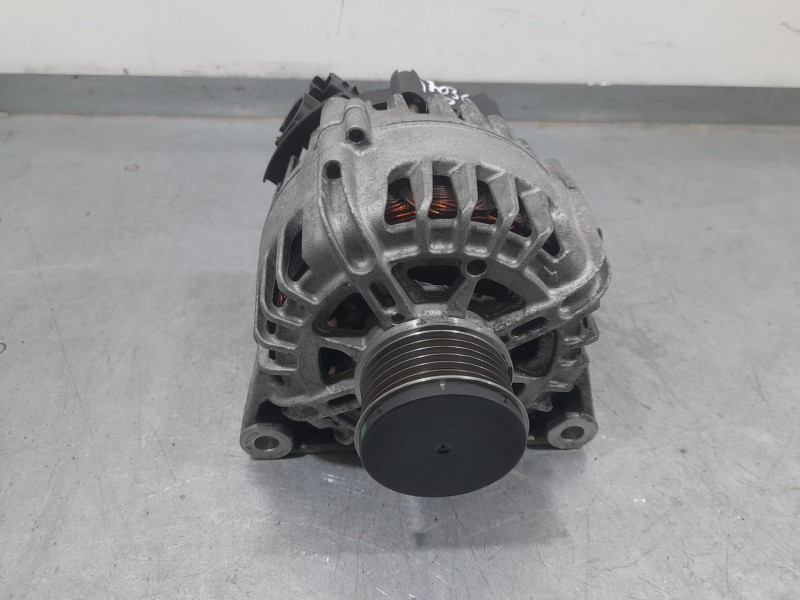 Recambio de alternador para peugeot 308 ii (lb_, lp_, lw_, lh_, l3_) 1.2 thp 110 referencia OEM IAM 9818677980 2713135A VALEO