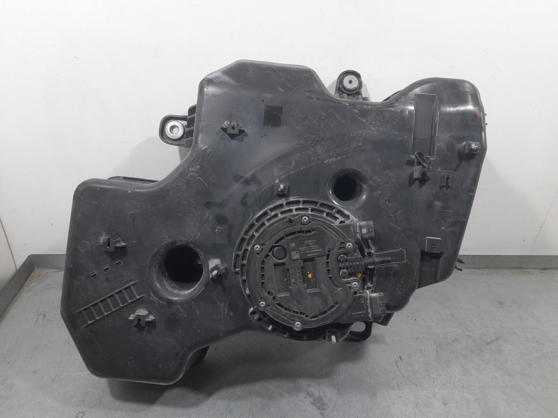 Recambio de deposito adblue para bmw serie 1 lim. (f40) 118d referencia OEM IAM 7399290  