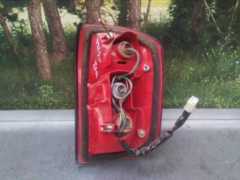 Recambio de piloto trasero izquierdo para toyota rav 4 (a2) 2.0 luna 4x4 (2003) referencia OEM IAM   