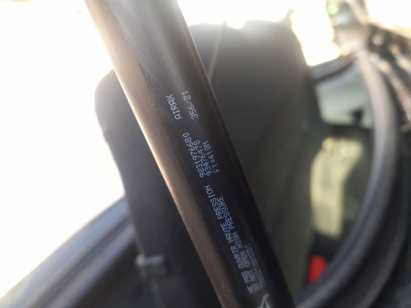 Recambio de amortiguadores maletero / porton para opel corsa f (p2jo) 1.2 (68) referencia OEM IAM   