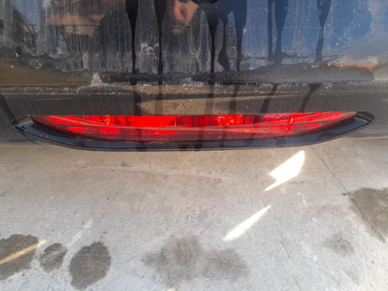 Recambio de piloto trasero central para opel corsa f (p2jo) 1.2 (68) referencia OEM IAM   