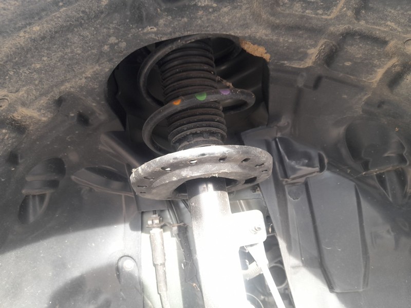 Recambio de amortiguador delantero derecho para opel corsa f (p2jo) 1.2 (68) referencia OEM IAM   