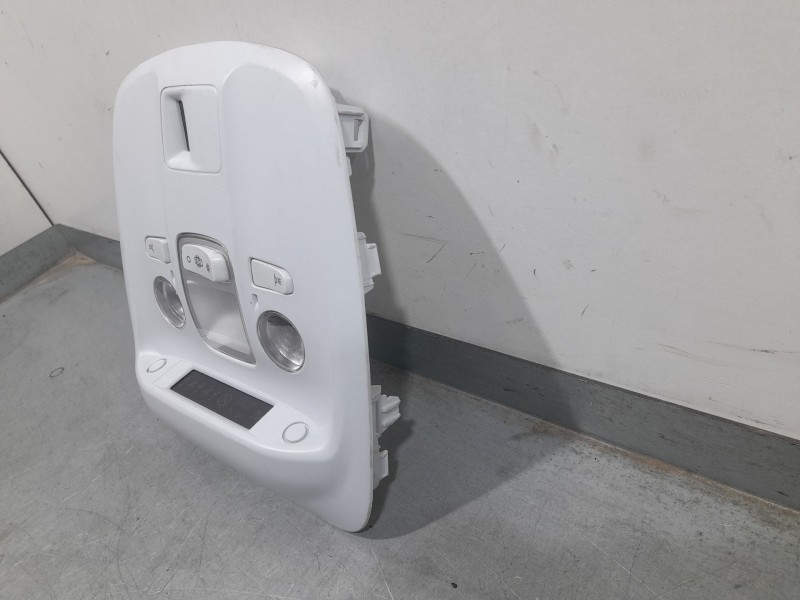 Recambio de luz interior para peugeot 308 sw style referencia OEM IAM 9807496180  