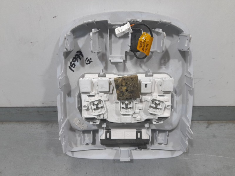 Recambio de luz interior para peugeot 308 sw style referencia OEM IAM 9807496180  