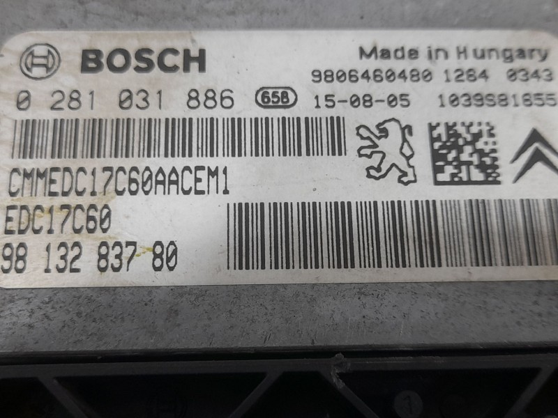 Recambio de centralita motor uce para peugeot 308 sw style referencia OEM IAM 9813283780 0281031886 BOSCH