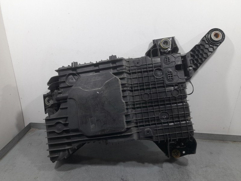 Recambio de deposito adblue para peugeot 308 sw style referencia OEM IAM 12674101NU 12674901ASSB78 