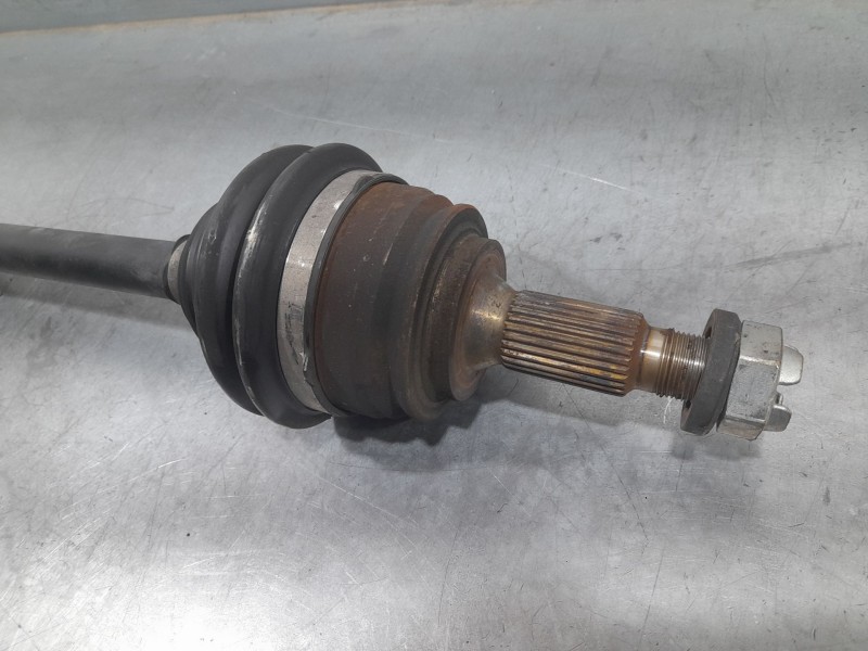 Recambio de transmision delantera izquierda para peugeot 308 ii (lb_, lp_, lw_, lh_, l3_) 1.2 thp 110 referencia OEM IAM 9677561