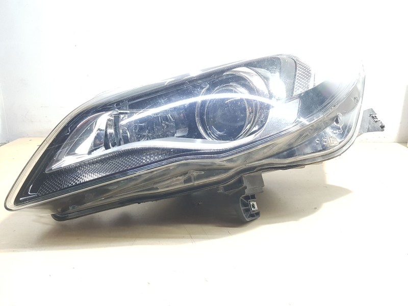 Recambio de faro izquierdo para opel insignia a sports tourer (g09) 1.6 cdti (35) referencia OEM IAM 13432956 XENON 