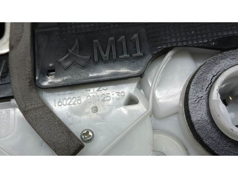 Recambio de cerradura puerta trasera izquierda para toyota yaris (_p13_) 1.5 hybrid (nhp130_) referencia OEM IAM 690600D320  160