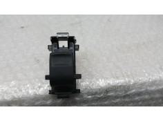 MANDO ELEVALUNAS TRASERO IZQUIERDO 848100D030 8292B62