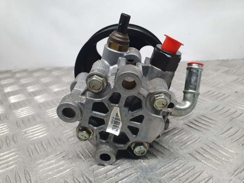 Recambio de bomba direccion para toyota avensis berlina (t25) 2.0 executive berlina (5-ptas.) referencia OEM IAM SIN REF  