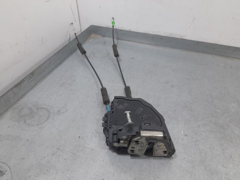 Recambio de cerradura puerta trasera izquierda para lexus ct (zwa10_) 200h (zwa10_) referencia OEM IAM 6906033131 4E1011404 A046