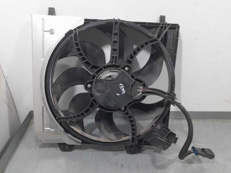 Recambio de electroventilador para peugeot 2008 ii (ud_, us_, uy_, uj_, ur_, uc_) 1.2 puretech 130 referencia OEM IAM TP12277207