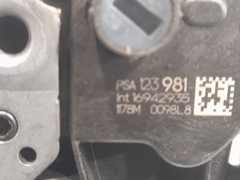Recambio de cerradura puerta delantera izquierda para citroën c3 iii (sx) 1.2 vti 82 referencia OEM IAM 16942935 A048069 INTEVA