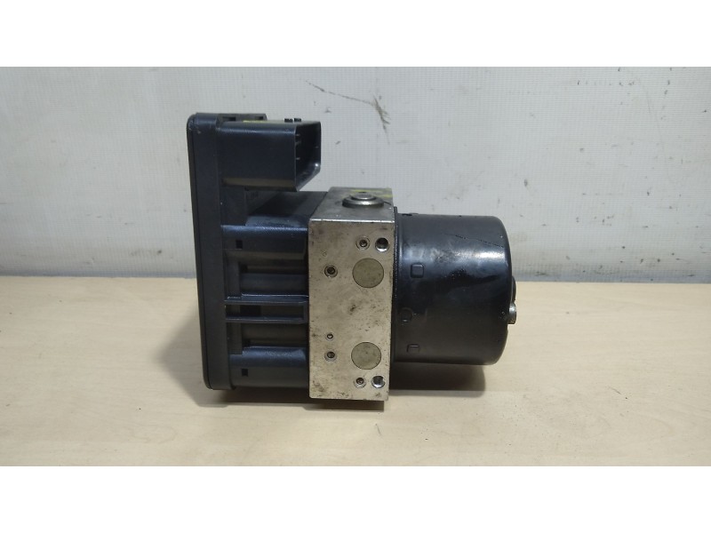 Recambio de abs para mazda 2 (de_, dh_) 1.5 (de5fs) referencia OEM IAM D6Y1437A0D  