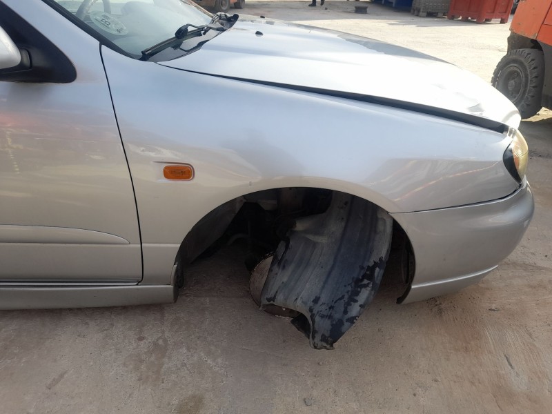 Recambio de aleta delantera derecha para nissan primera hatchback (p11) 1.6 16v referencia OEM IAM   