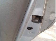 CERRADURA PUERTA TRASERA DERECHA 825029F511 