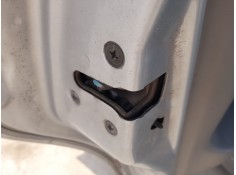 CERRADURA PUERTA TRASERA IZQUIERDA 