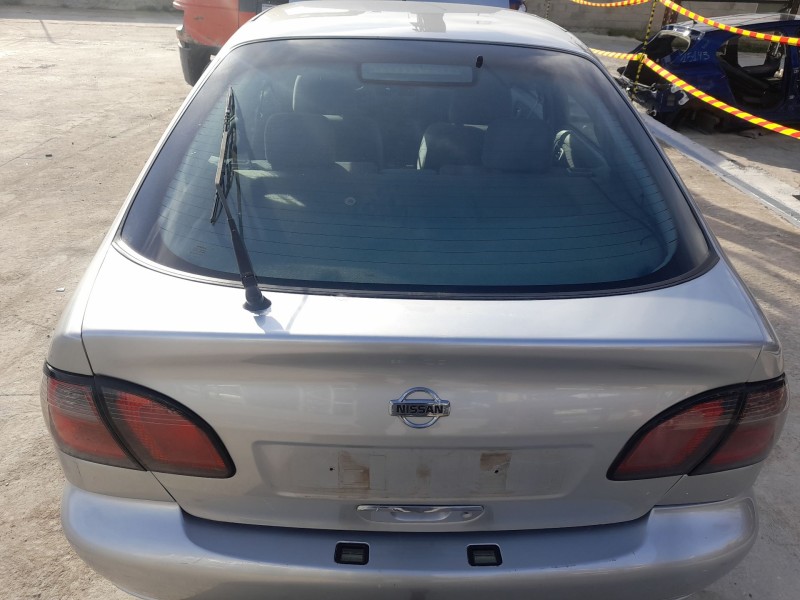 Recambio de porton trasero para nissan primera hatchback (p11) 1.6 16v referencia OEM IAM   