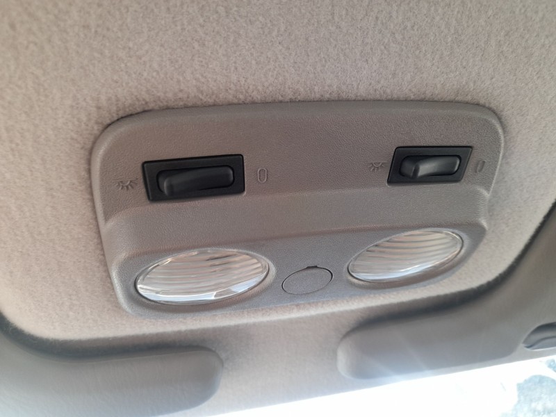 Recambio de luz interior para nissan primera hatchback (p11) 1.6 16v referencia OEM IAM   